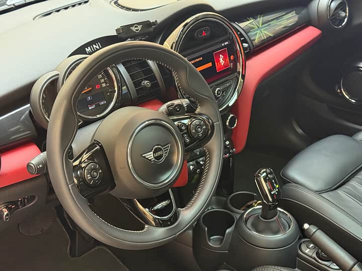 MINI Hatch — фото 12
