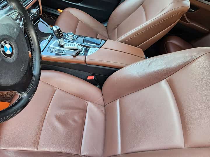 BMW 5 Series 525Li продвинутая — фото 17