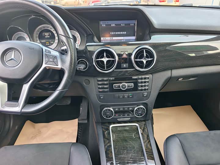 Mercedes-Benz GLK-Class 2015 GLK 260 4 MATIC — фото 9