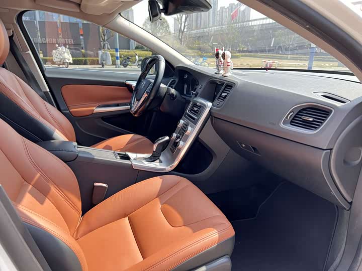 Volvo S60 2015 S 60 L 2.0 T — фото 7