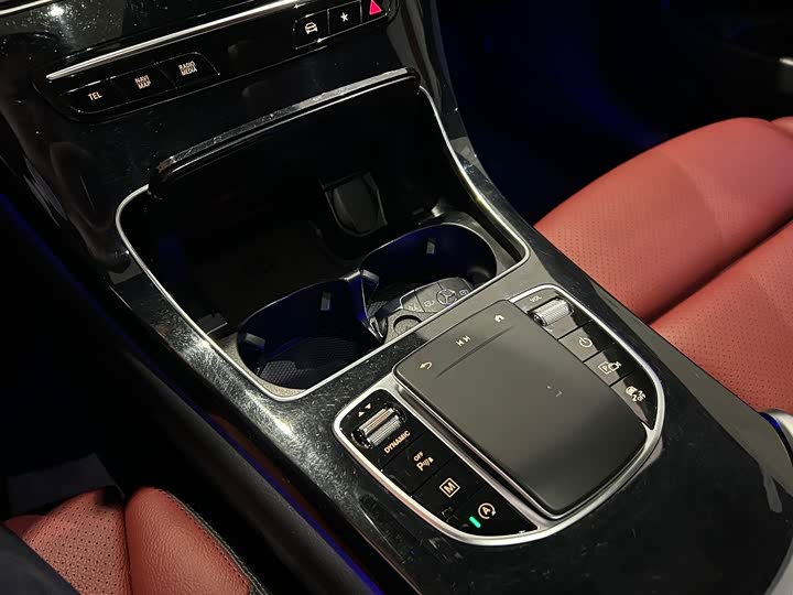 Mercedes-Benz GLC 2023 GLC 260 4 MATIC SUV — фото 13