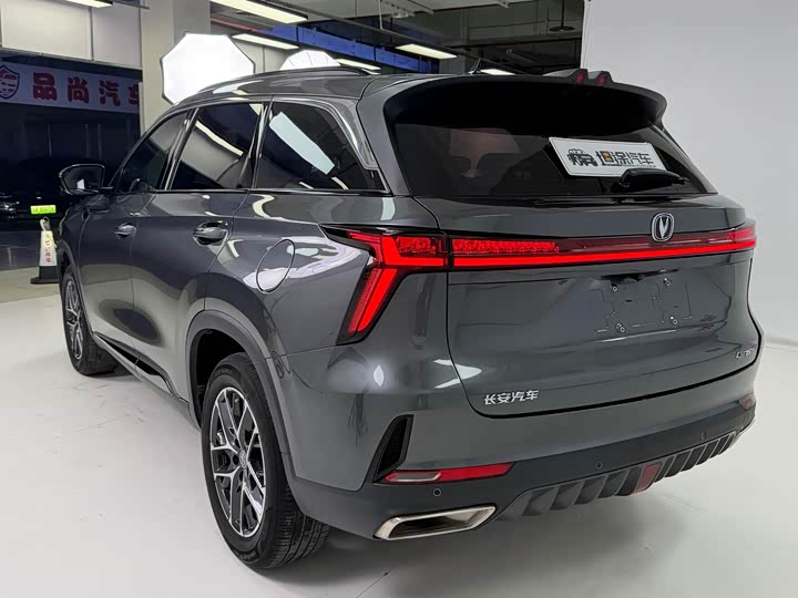Changan CS75 PLUS 2022 1.5 T ATPremium — фото 28