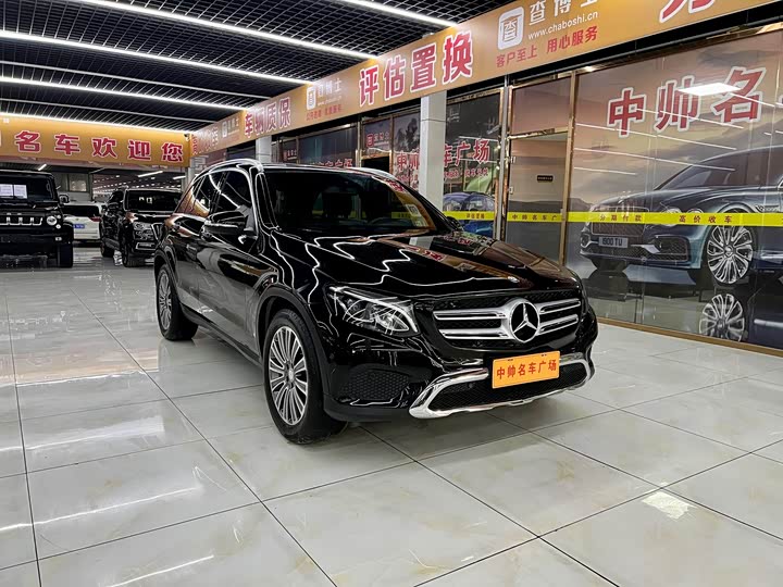 Mercedes-Benz GLC 2017 GLC 200 4 MATIC — фото 3