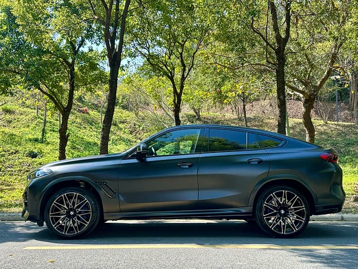 BMW X6 M 2023 X 6 M — фото 4