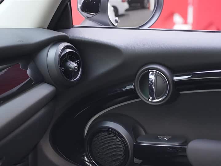 MINI Hatch — фото 12