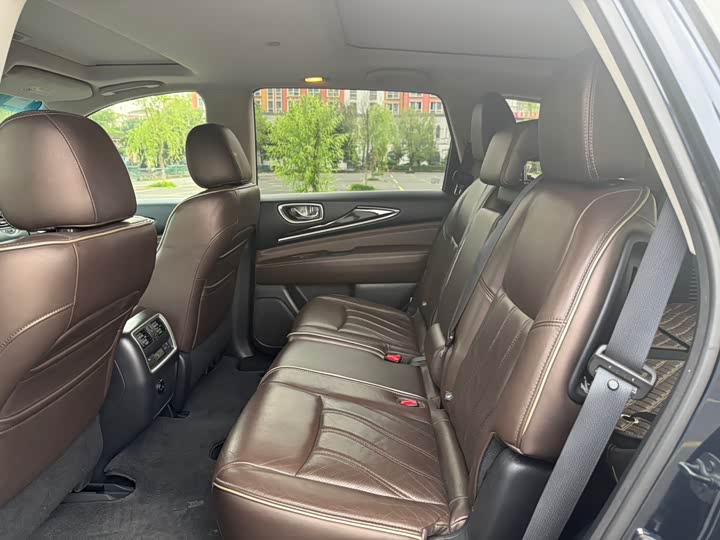 Infiniti QX60 2016 2.5 S/C Hybrid 2 WD V — фото 17
