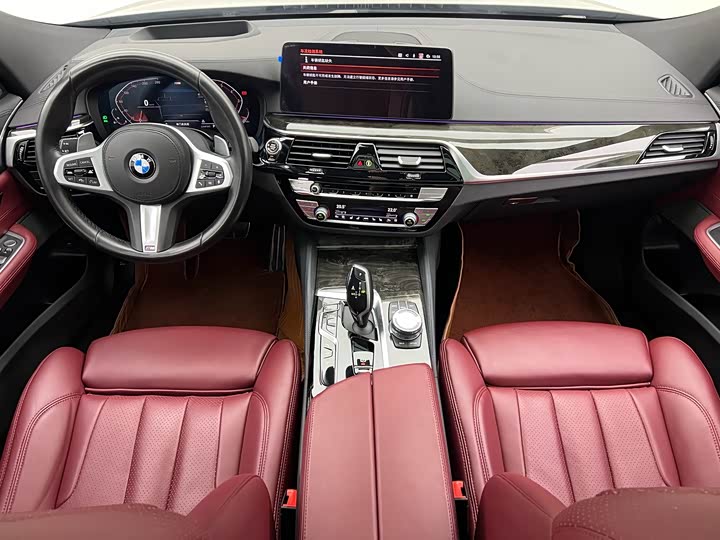 BMW 6-Series 2021 630i M — фото 24