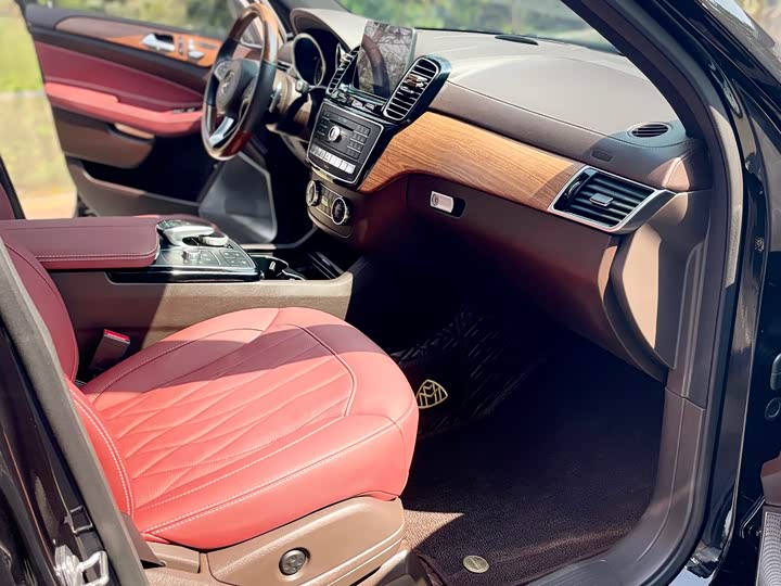 Mercedes-Benz GLS 2018 GLS 320 4 MATIC — фото 42
