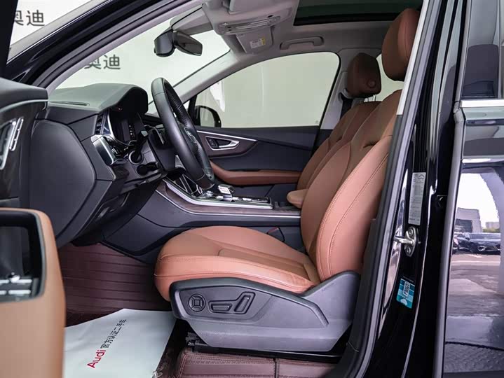 Audi Q7 2020 55 TFSI quattro S line Sport — фото 10