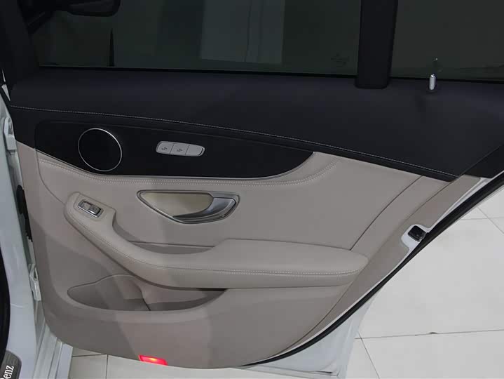 Mercedes-Benz C-Class 2019 C 260 L — фото 32