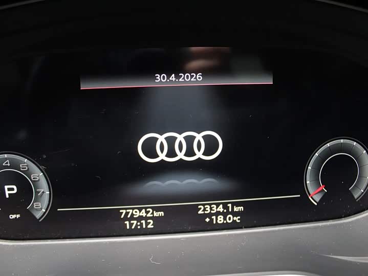 Audi A4L 2024 40 TFSI — фото 9