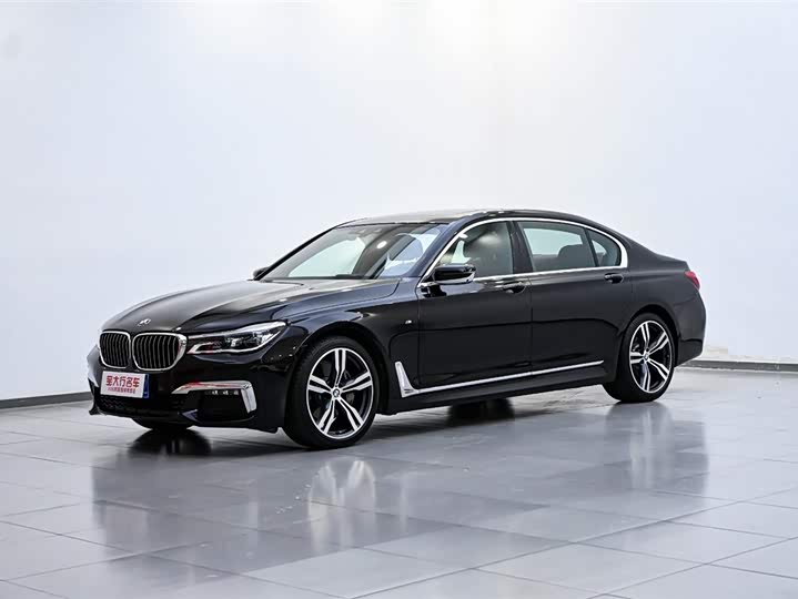 BMW 7-Series 2018 740 Li x Drive M — фото 2