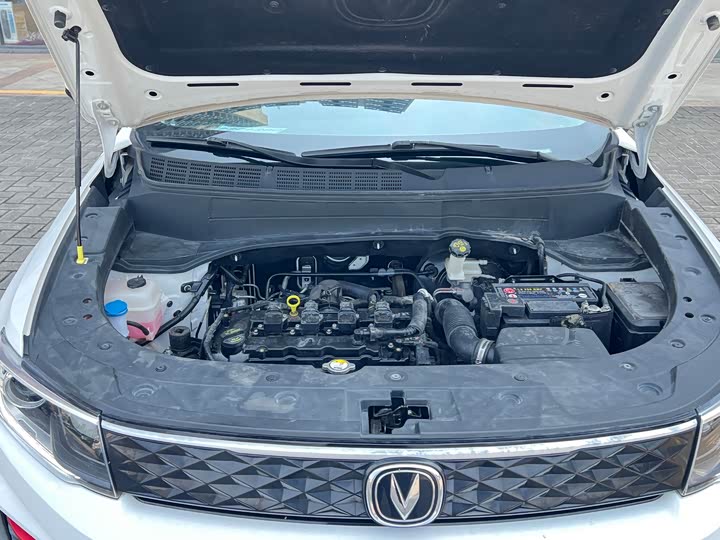 Changan CS35 PLUS 2021 1.6 L CVT — фото 9