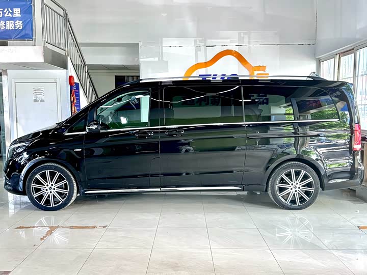 Mercedes-Benz V-Class 2022 V 260 L — фото 5