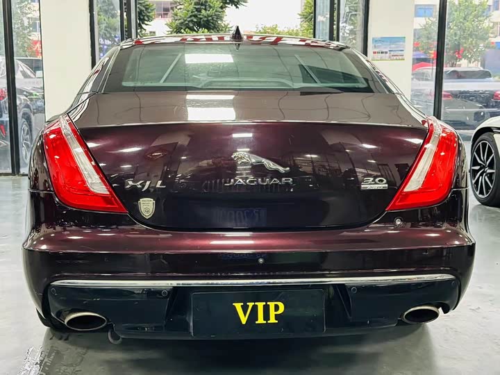 Jaguar XJ 2016 XJL 2.0 T 2 WD — фото 6
