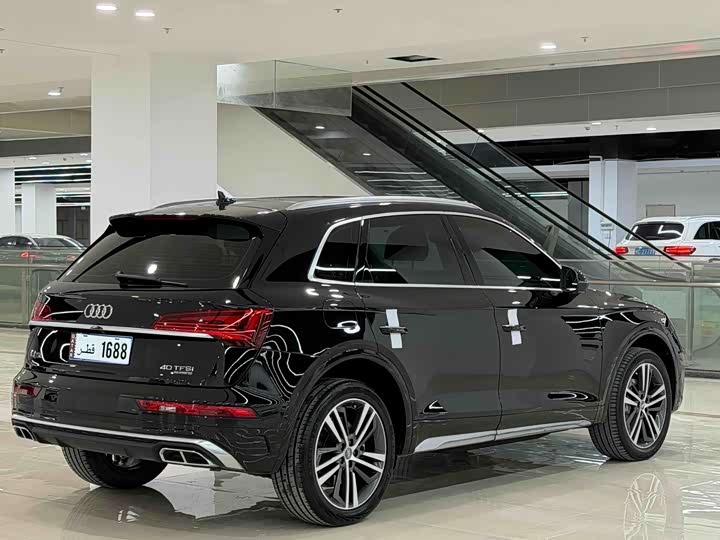 Audi Q5L 40 TFSI люкс-динамик — фото 5