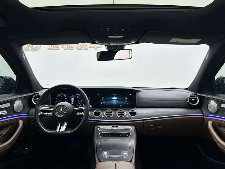 Mercedes-Benz E-Class 2023 E 300 L Luxury — фото 11