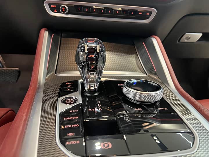 BMW X6 2022 x Drive 40i M — фото 15