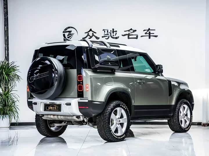 Land Rover Defender — фото 12