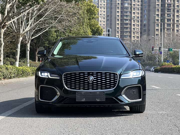 Jaguar XFL 2022 XFL 2.0 T P 250 2 WD — фото 1