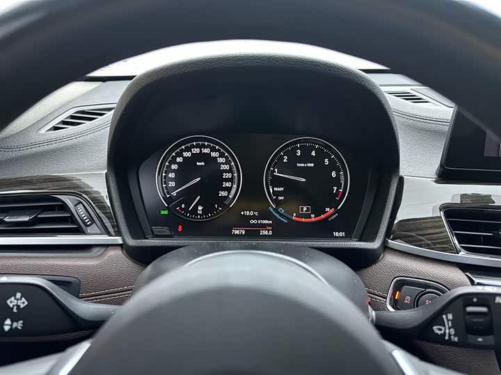 BMW X1 2021 x Drive 25 Li — фото 12