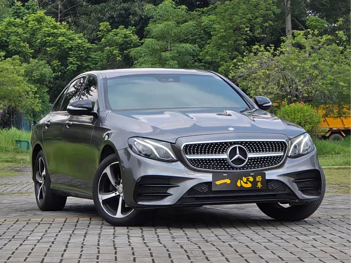 Mercedes-Benz E-Class E 200 спорт — фото 3
