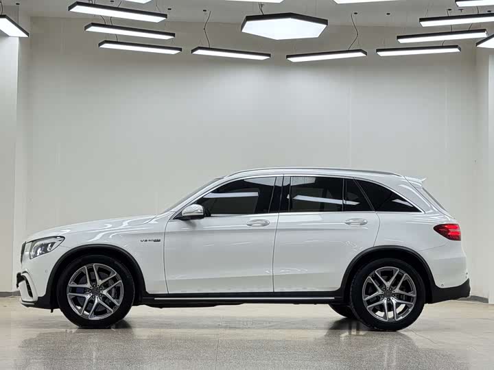 Mercedes-Benz GLC 2018 AMG GLC 63 4 MATIC+ — фото 4