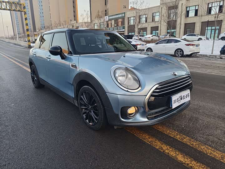 MINI Clubman — фото 3