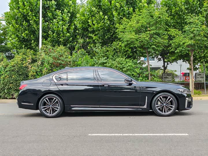 BMW 7 Series 730Li M спортпакет — фото 20
