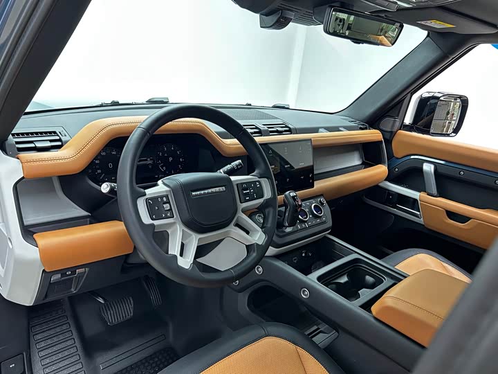 Land Rover Defender — фото 10