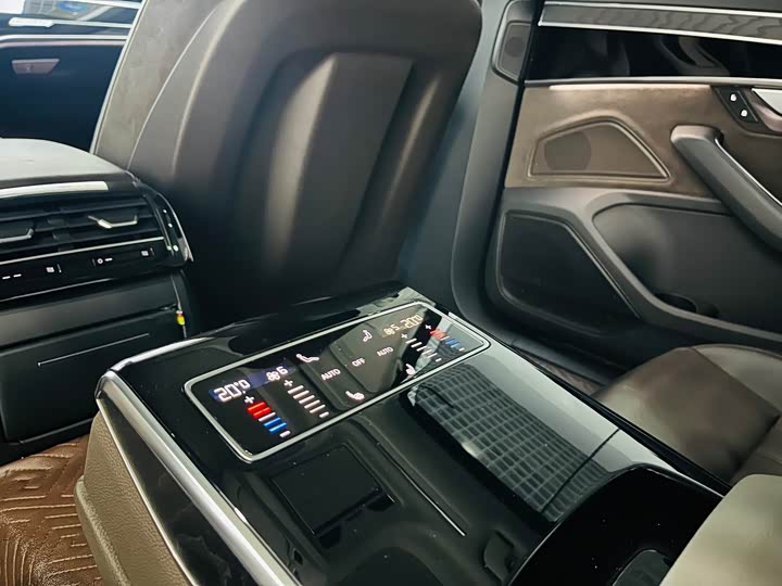 Audi A8 2018 A 8 L 55 TFSI quattro Elite — фото 13