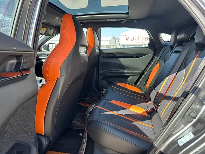 Changan UNI-V 2024 1.5 T Sport — фото 5