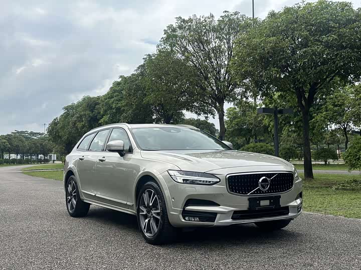 Volvo V90 2019 Cross Country T 5 AWD VI — фото 3