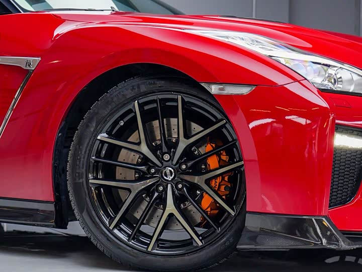 Nissan GT-R 2017 3.8 T — фото 7