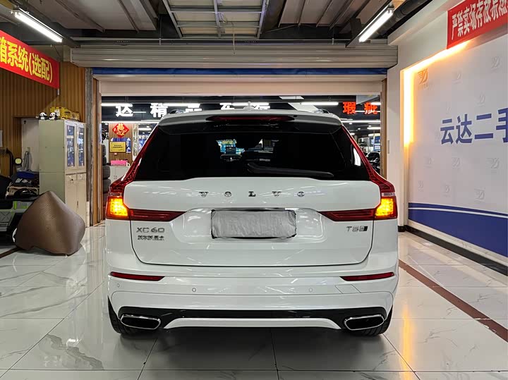 Volvo XC60 2020 T 5 4 WD — фото 4