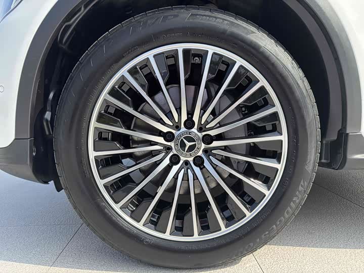 Mercedes-Benz GLC 2022 GLC 260 L 4 MATIC — фото 35