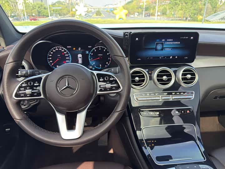 Mercedes-Benz GLC 2022 GLC 260 L 4 MATIC — фото 24