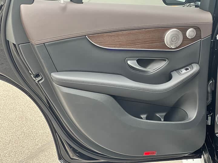 Mercedes-Benz GLC 2021 GLC 300 L 4 MATIC — фото 14