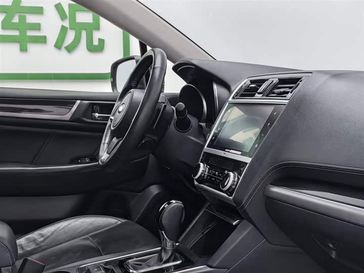 Subaru Outback — фото 22