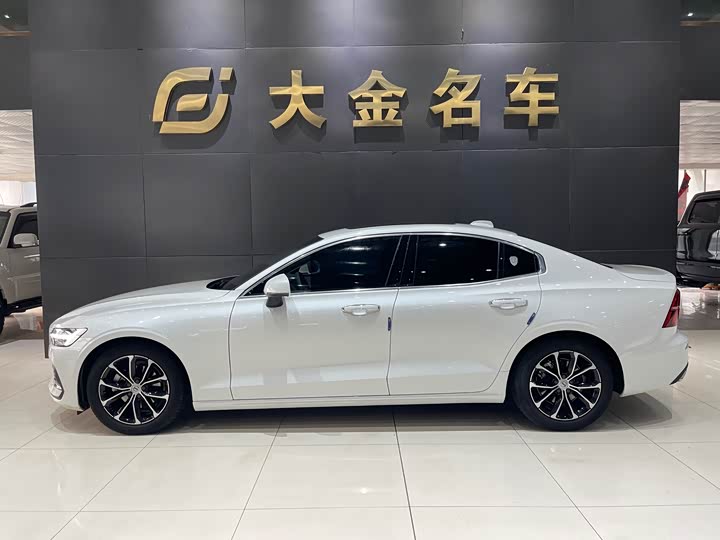 Volvo S60 2021 T 4 — фото 2