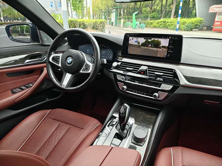 BMW 5-Series 2022 525 Li M — фото 19