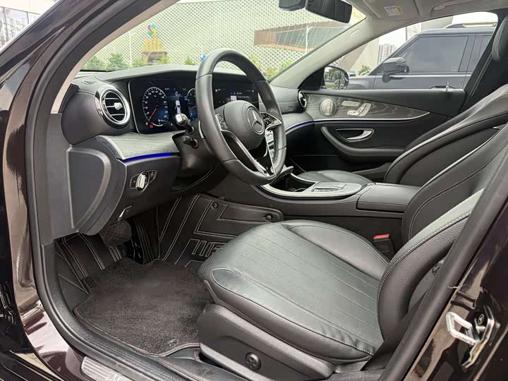 Mercedes-Benz E-Class 2021 E 300 L Luxury — фото 20