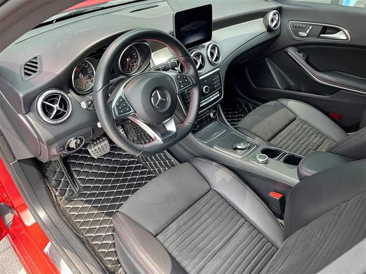 Mercedes-Benz CLA — фото 16
