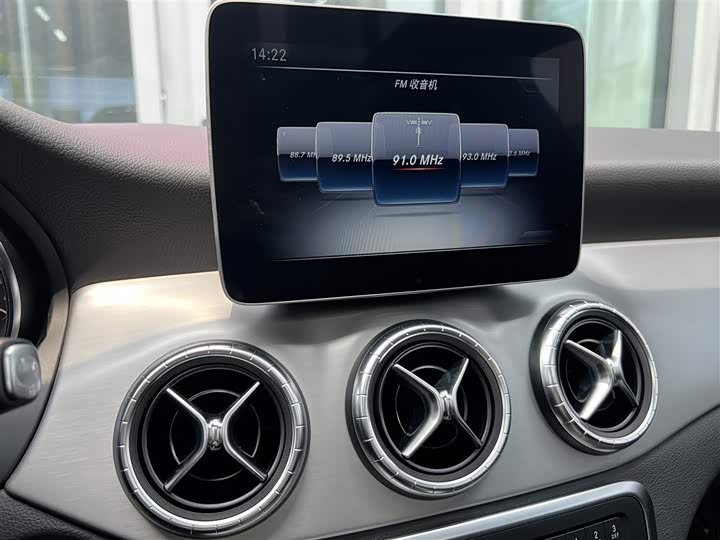 Mercedes-Benz CLA — фото 31