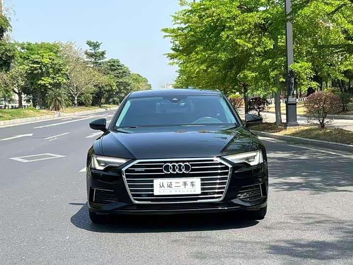 Audi A6L 2022 40 TFSI — фото 2