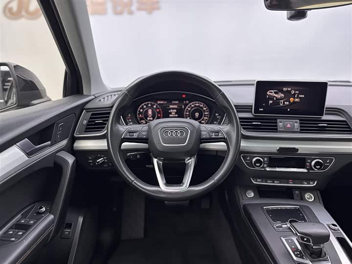 Audi Q5L 2018 40 TFSI V — фото 9