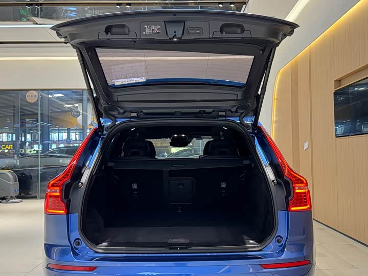 Volvo XC60 2020 T 5 4 WD — фото 20