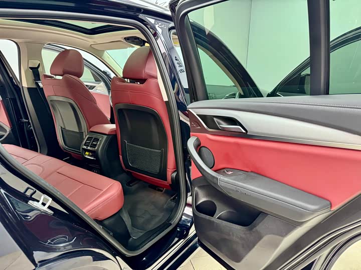 BMW X4 2022 x Drive 25i M — фото 11
