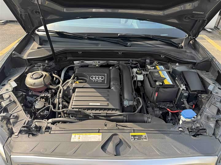 Audi Q2L 2020 35 TFSI — фото 9