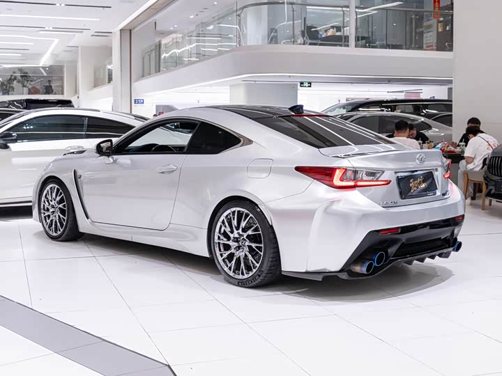 Lexus RC 2015 F 5.0 L — фото 6